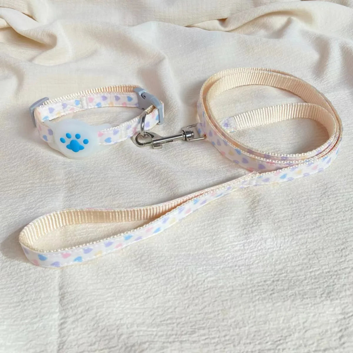 Collier Réglable Luminescent pour Chat avec Étui AirTag - Sécurité et Style - 🐾 Miaou & Co