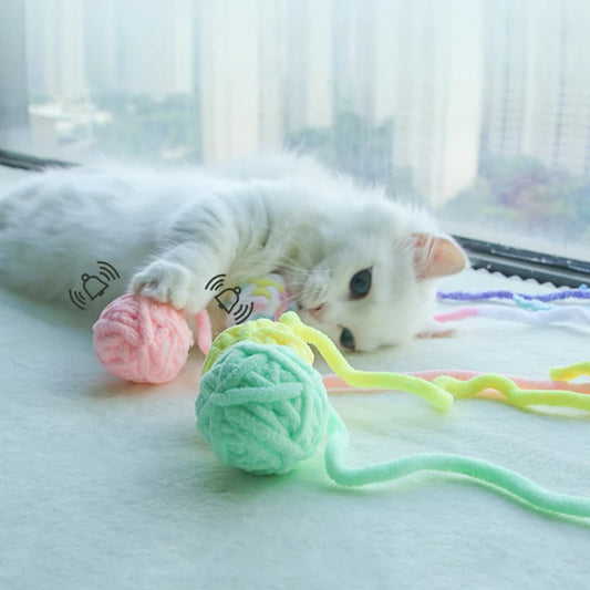 Jouets Amusants pour Chats – Balles en Laine Colorées avec Clochettes - 🐾 Miaou & Co